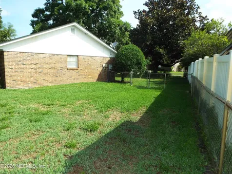 7688 Tree Top Circle S Jacksonville FL 32244