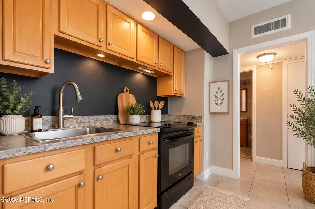 311 W Ashley Street Jacksonville FL 32202