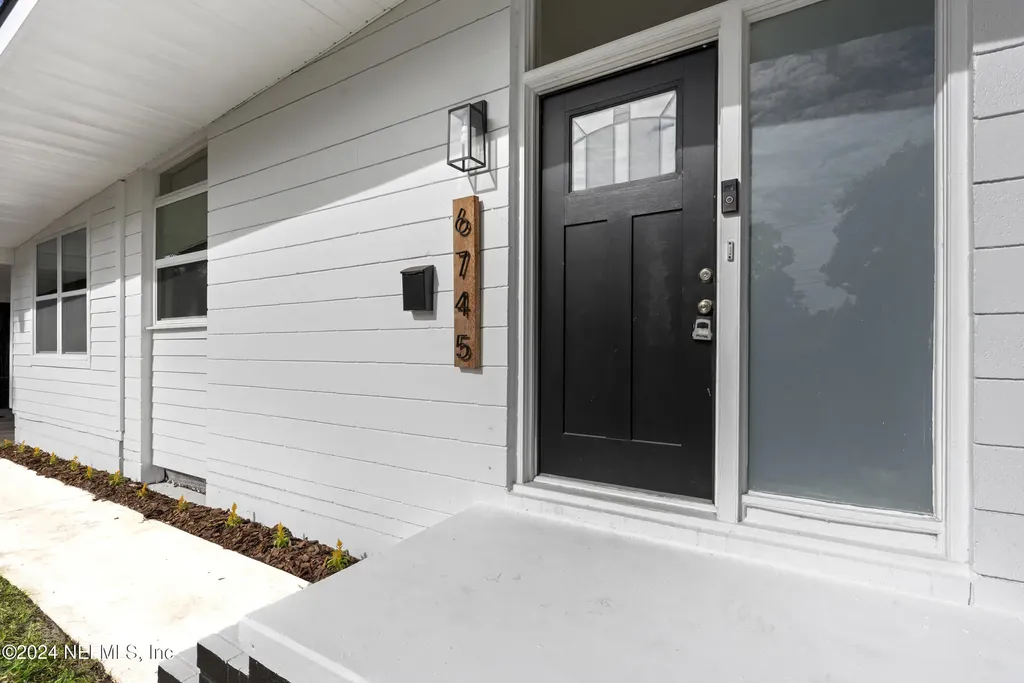 6745 Laurina Place Jacksonville FL 32216