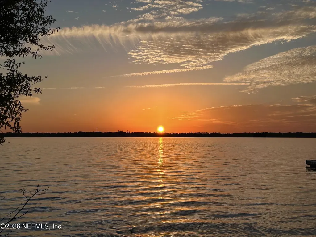 123 Esperanza Grove East Palatka FL 32131