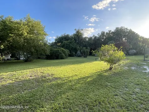 123 Esperanza Grove East Palatka FL 32131