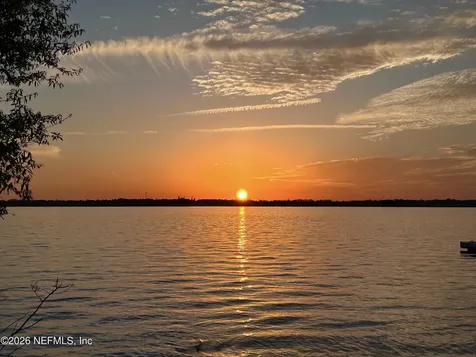 123 Esperanza Grove East Palatka FL 32131