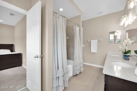 40 Thorton Court St. Johns FL 32259