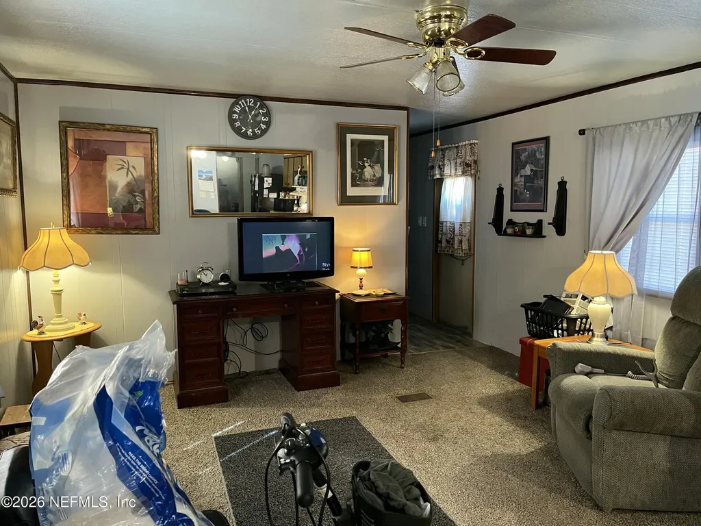 101 Hummingbird Trail Crescent City FL 32112