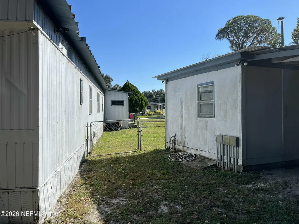 101 Hummingbird Trail Crescent City FL 32112