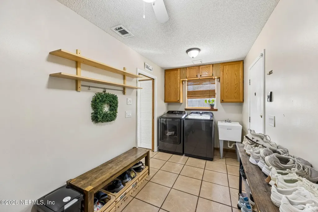 9089 Forgemaker Court Jacksonville FL 32244