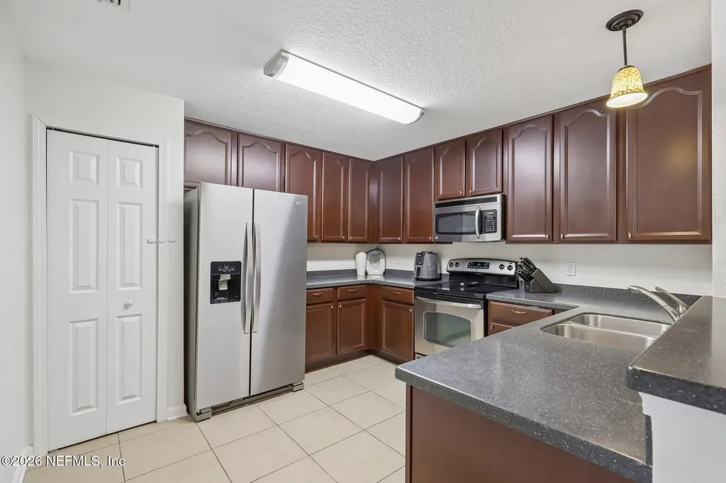 7039 Deer Lodge Circle Jacksonville FL 32256