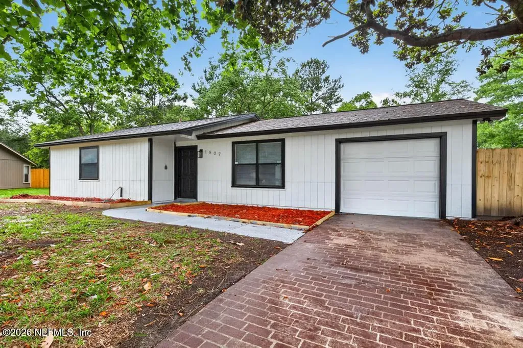 1807 Shannon Lake Drive Middleburg FL 32068