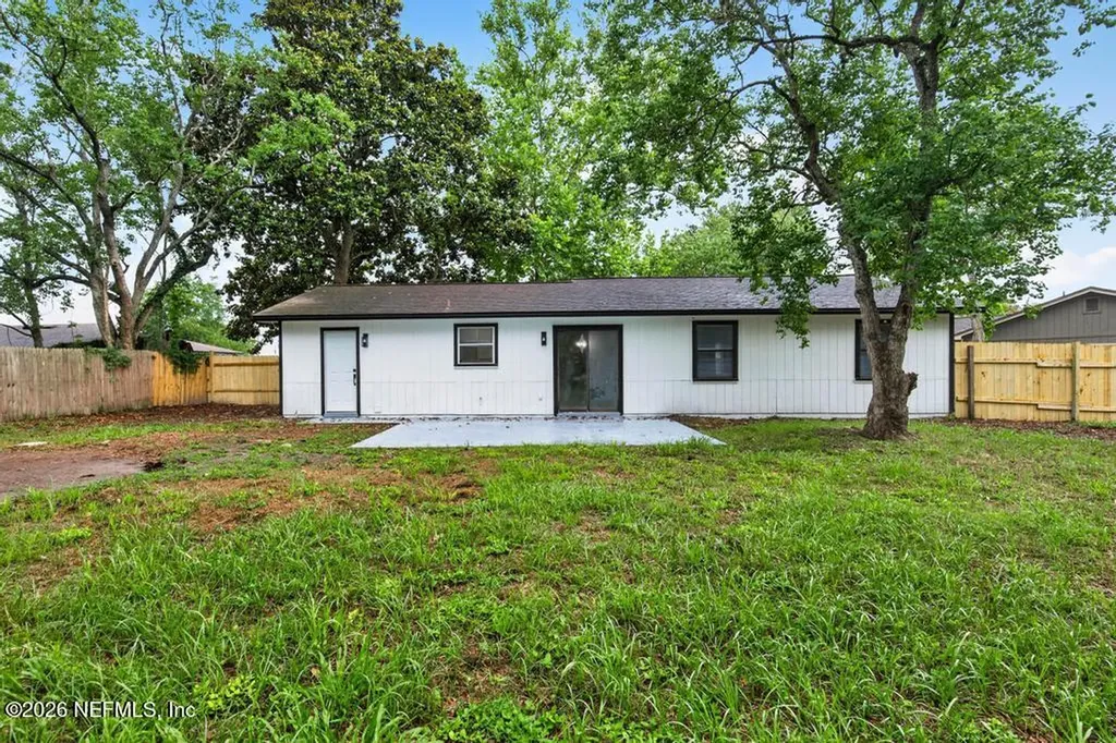 1807 Shannon Lake Drive Middleburg FL 32068