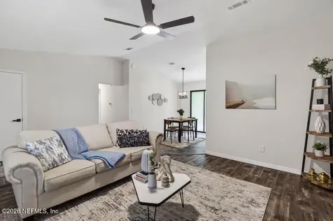 1807 Shannon Lake Drive Middleburg FL 32068
