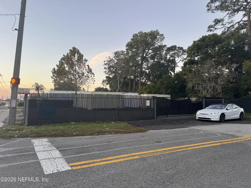 1720 University Boulevard N Jacksonville FL 32211