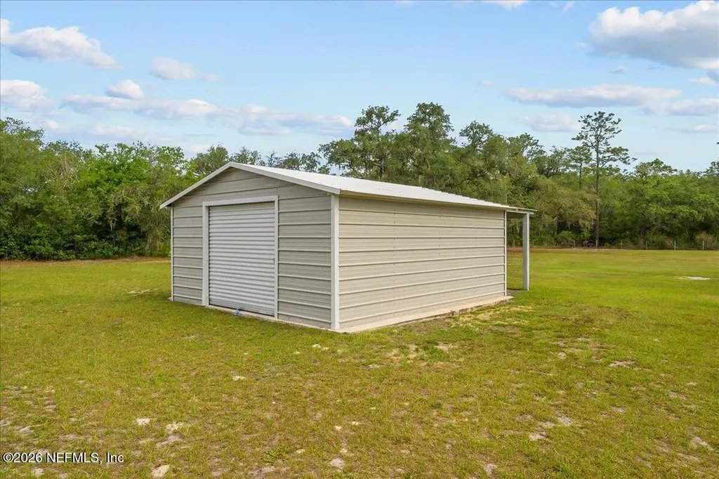 127 Red Oak Lane Hollister FL 32147