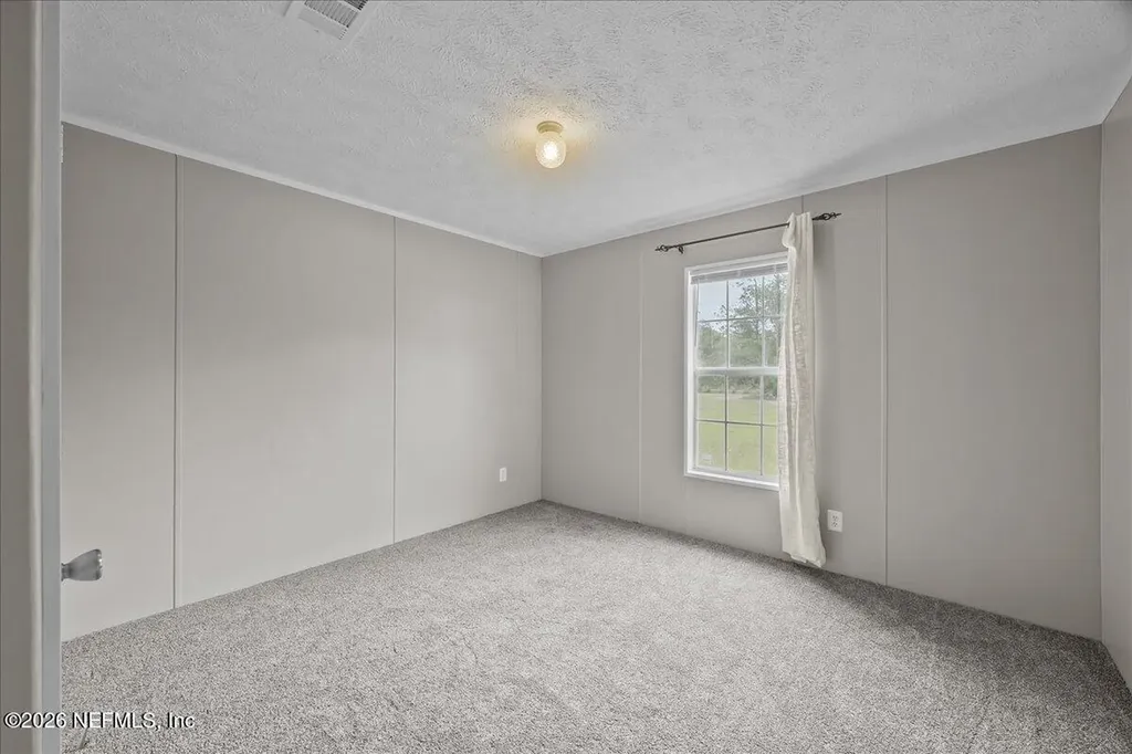 127 Red Oak Lane Hollister FL 32147
