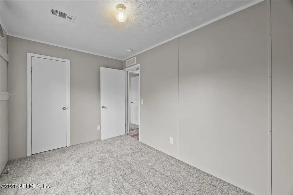 127 Red Oak Lane Hollister FL 32147