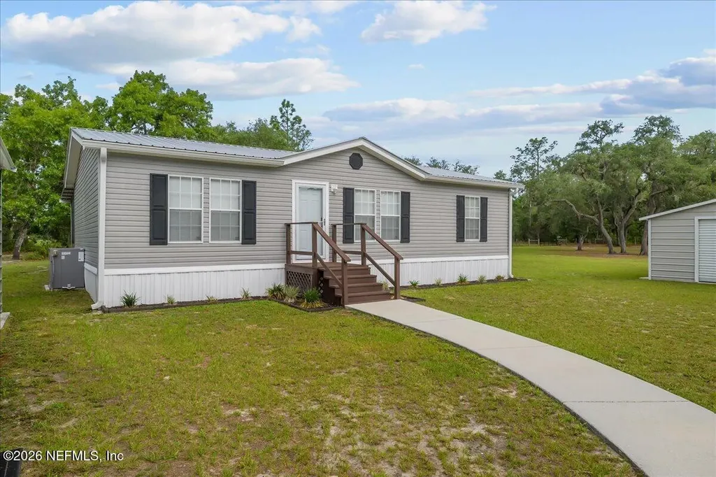 127 Red Oak Lane Hollister FL 32147