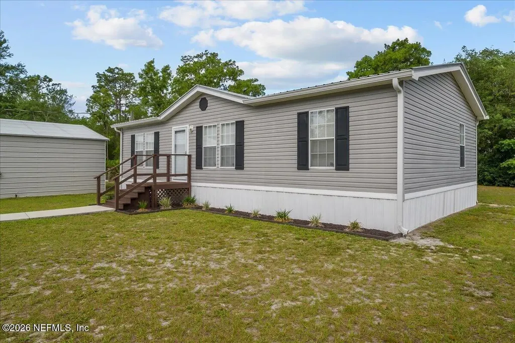 127 Red Oak Lane Hollister FL 32147