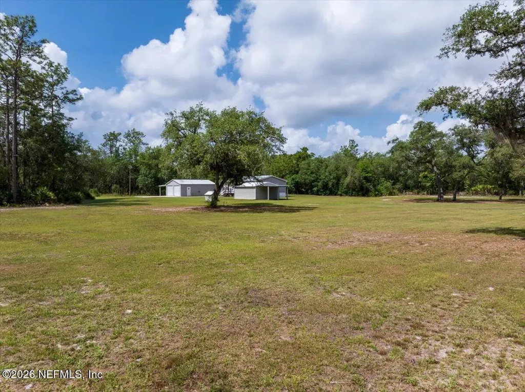 127 Red Oak Lane Hollister FL 32147