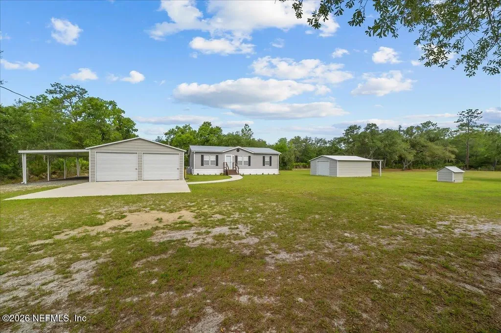 127 Red Oak Lane Hollister FL 32147