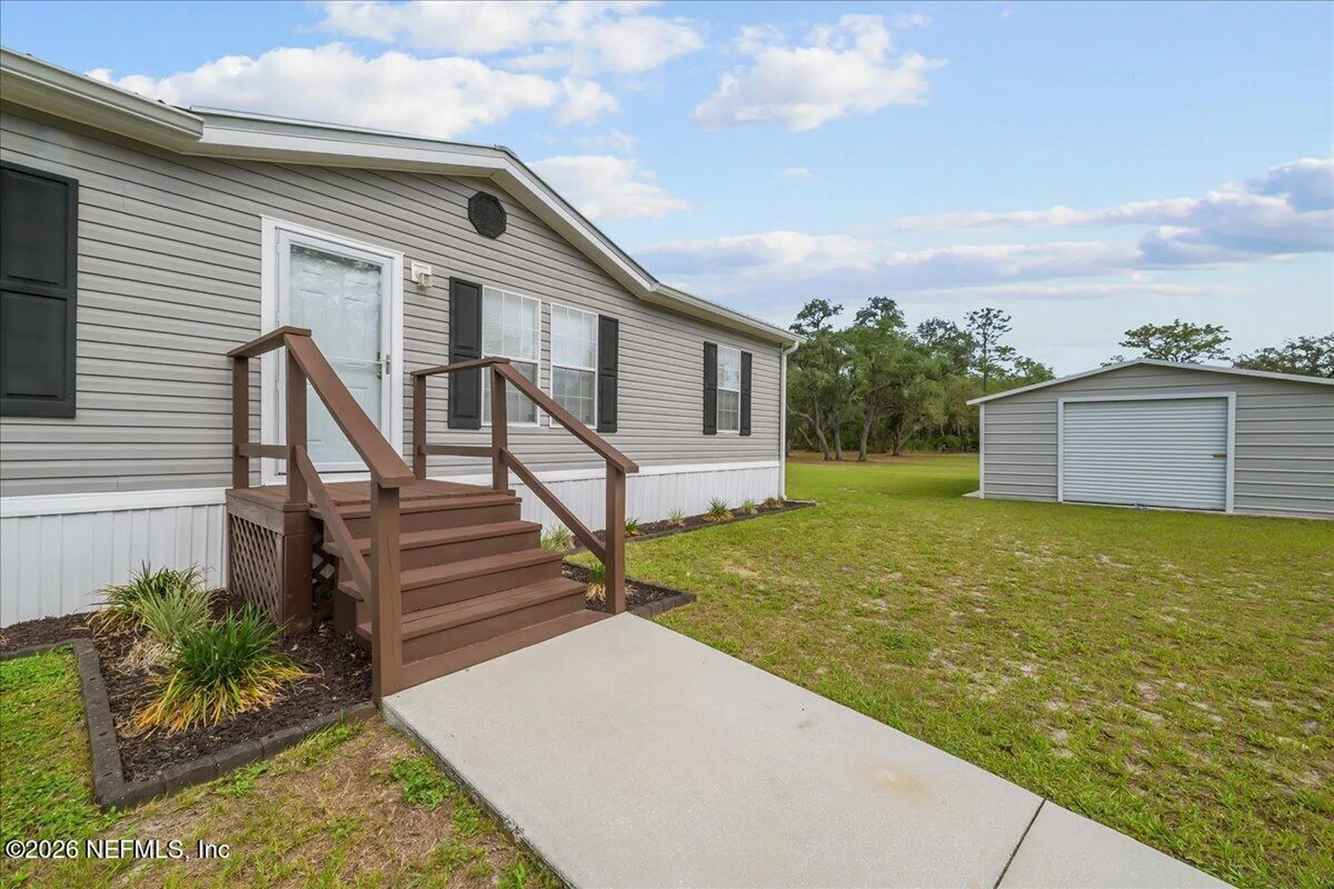 127 Red Oak Lane Hollister FL 32147