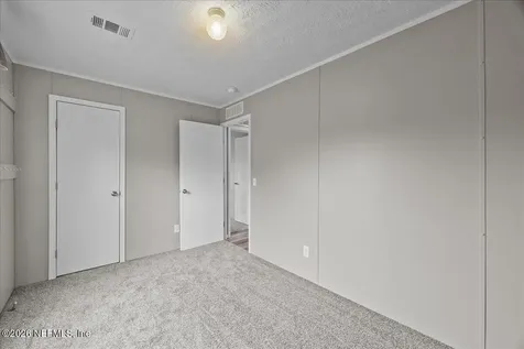 127 Red Oak Lane Hollister FL 32147