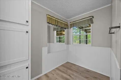 127 Red Oak Lane Hollister FL 32147