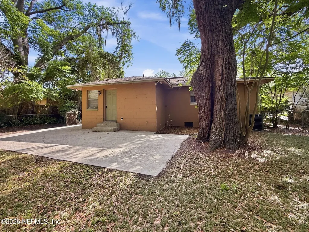 5516 Ahmad Drive N Jacksonville FL 32209