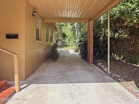 5516 Ahmad Drive N Jacksonville FL 32209
