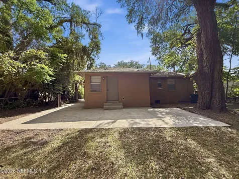 5516 Ahmad Drive N Jacksonville FL 32209