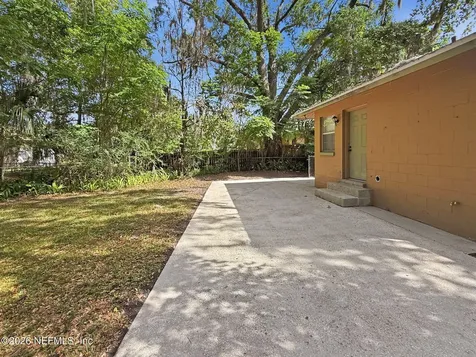 5516 Ahmad Drive N Jacksonville FL 32209