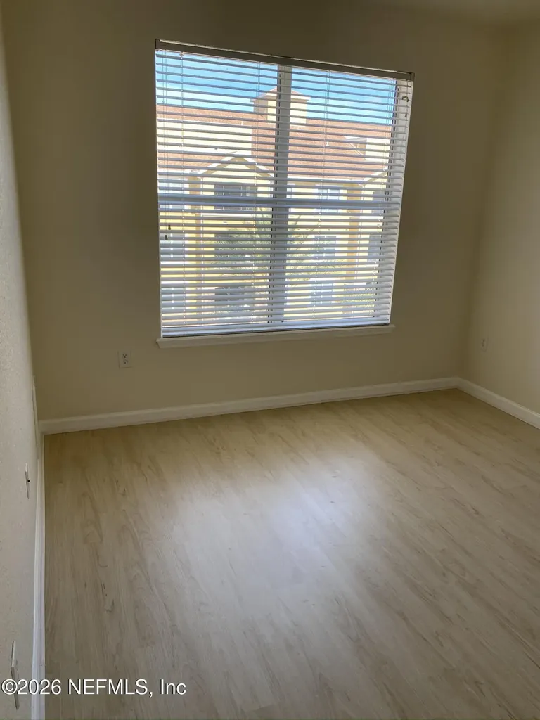 8539 Gate Parkway W Jacksonville FL 32216