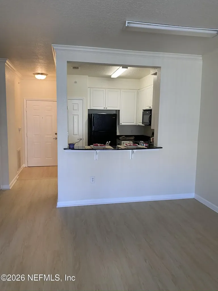 8539 Gate Parkway W Jacksonville FL 32216
