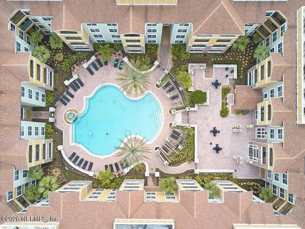 8539 Gate Parkway W Jacksonville FL 32216