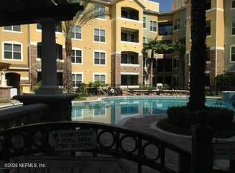 8539 Gate Parkway W Jacksonville FL 32216