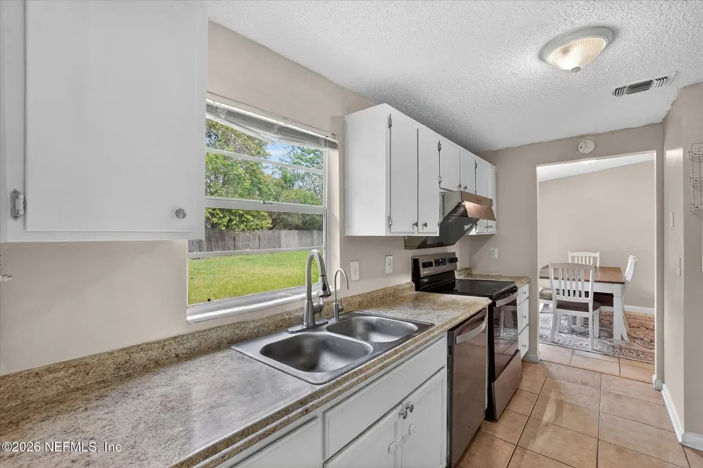 10983 Weymouth Circle N Jacksonville FL 32246