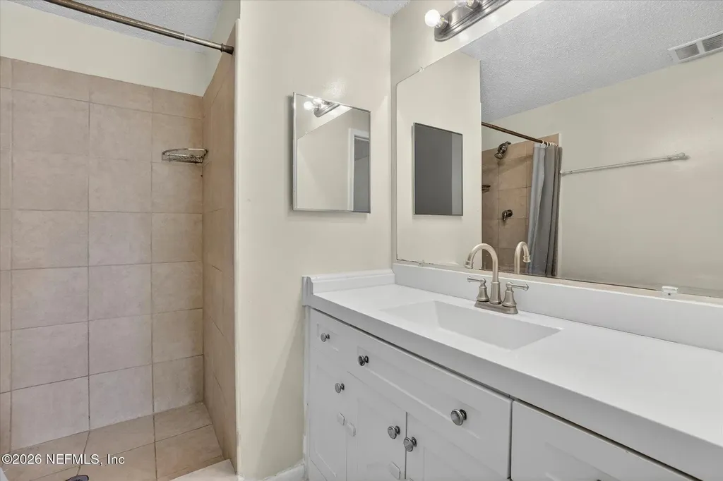 10983 Weymouth Circle N Jacksonville FL 32246