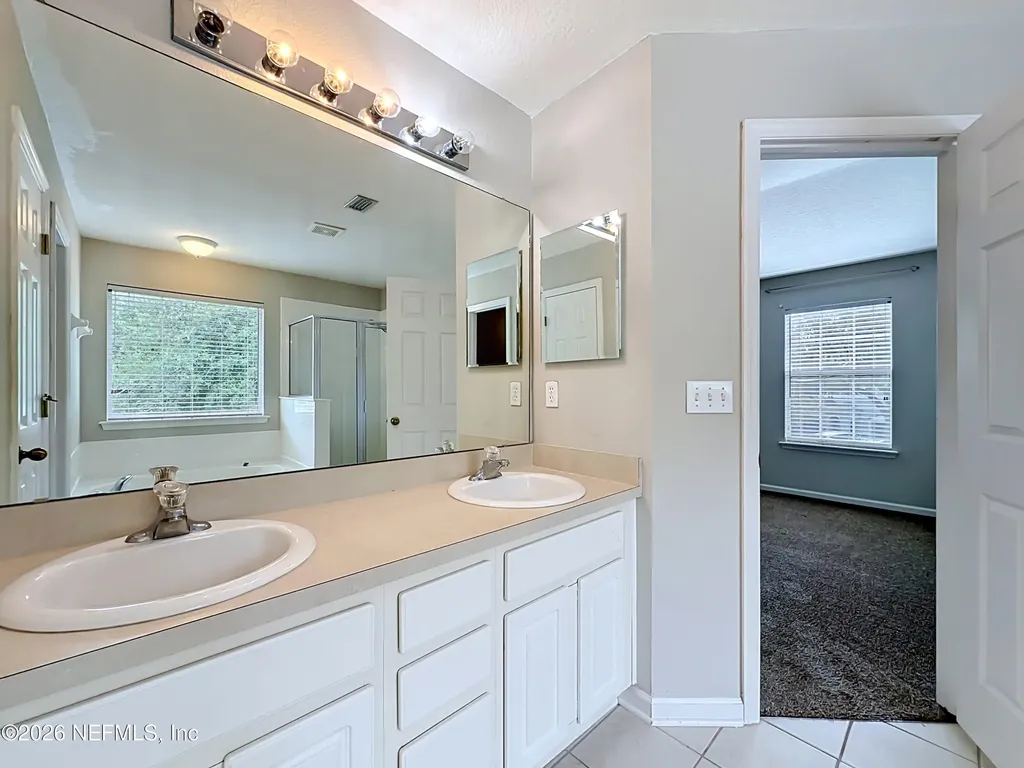5692 Parkstone Crossing Drive Jacksonville FL 32258