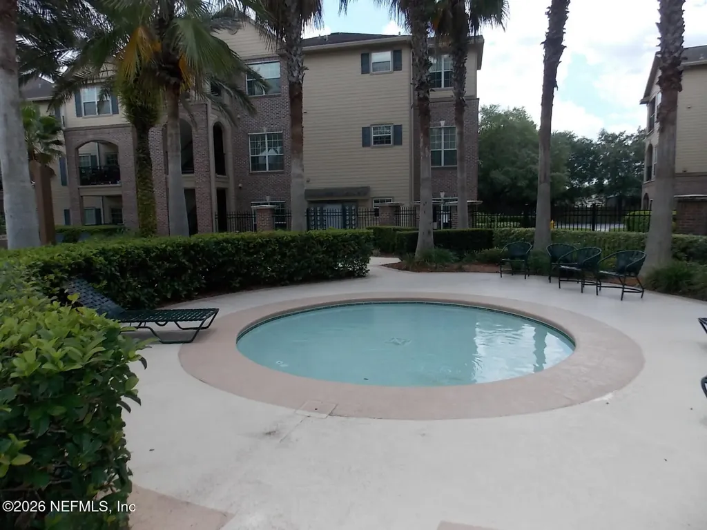 7800 Point Meadows Drive Jacksonville FL 32256