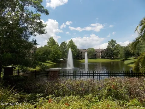 7800 Point Meadows Drive Jacksonville FL 32256