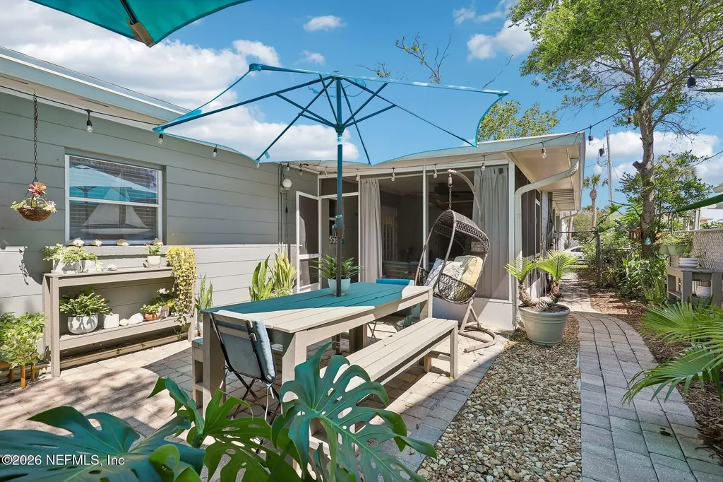 473 Hopkins Street Neptune Beach FL 32266