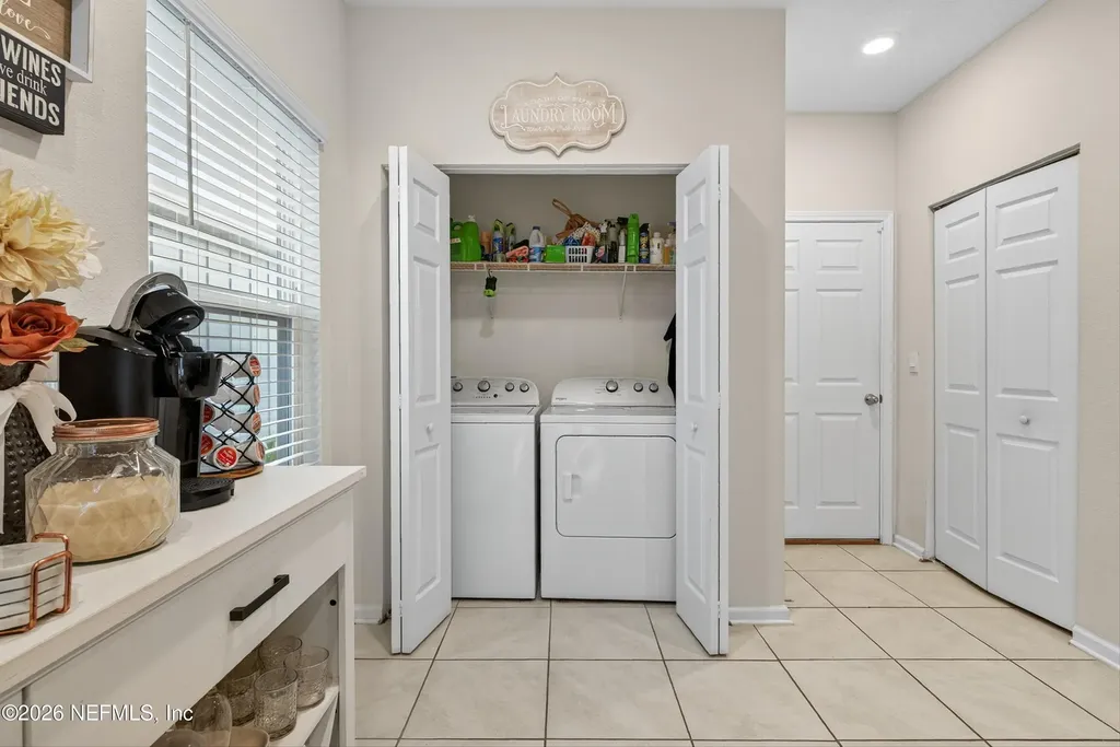 12784 Veterans Court Jacksonville FL 32218