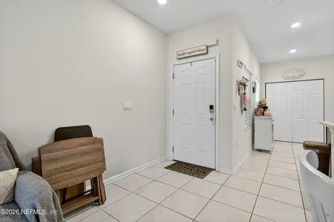 12784 Veterans Court Jacksonville FL 32218