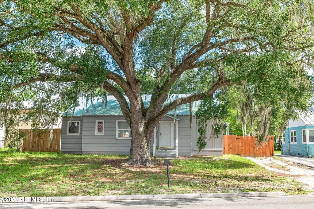 2416 Crill Avenue Palatka FL 32177