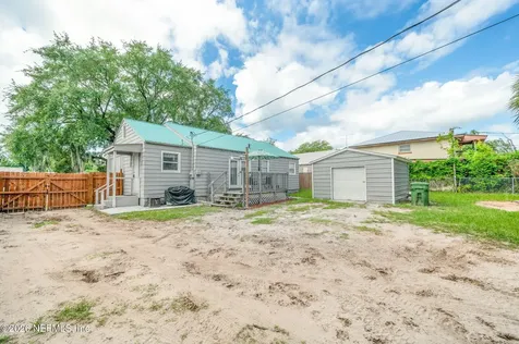 2416 Crill Avenue Palatka FL 32177