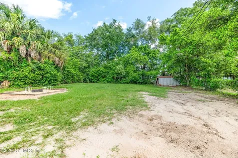 2416 Crill Avenue Palatka FL 32177