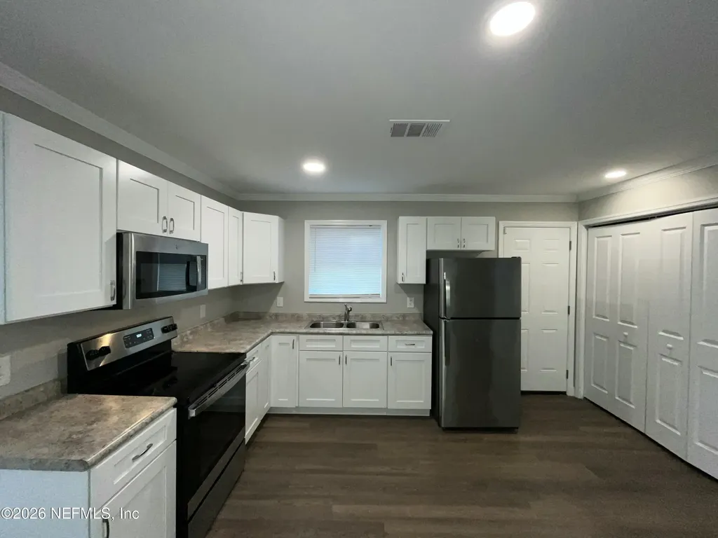 2065 W 14th Street Jacksonville FL 32209