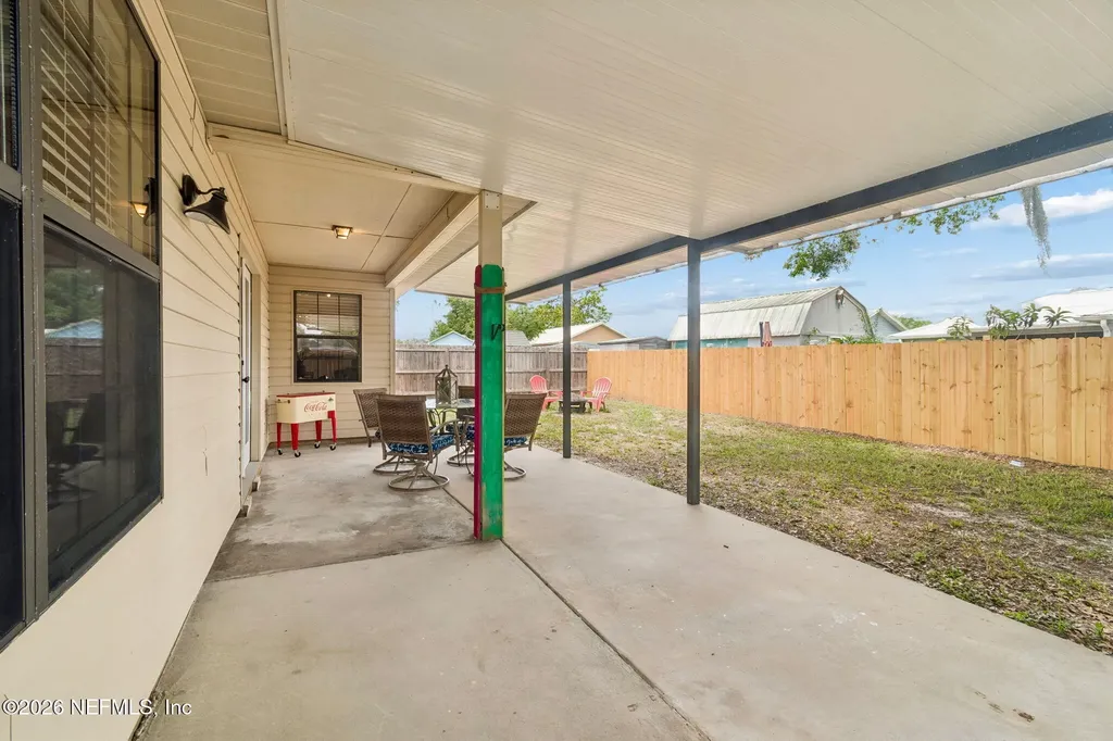 6102 W 1st Manor Palatka FL 32177