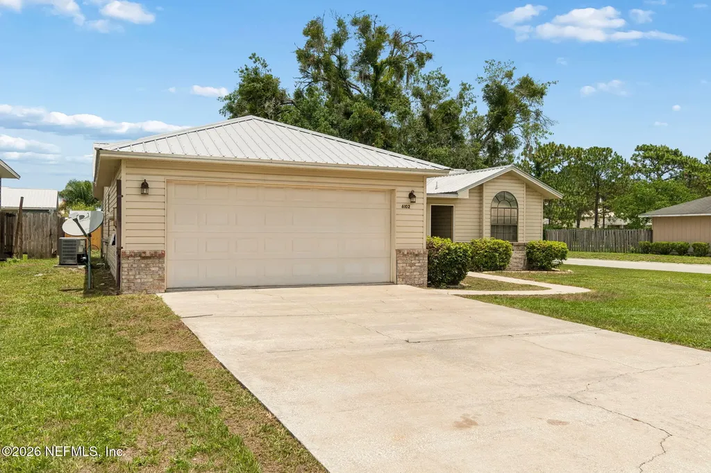 6102 W 1st Manor Palatka FL 32177
