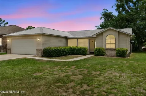 6102 W 1st Manor Palatka FL 32177