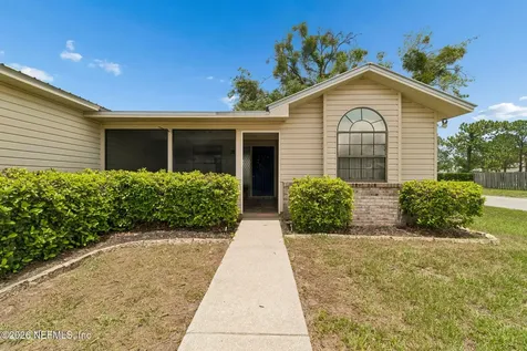 6102 W 1st Manor Palatka FL 32177