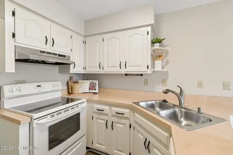 6102 W 1st Manor Palatka FL 32177
